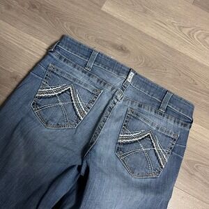 Ariat REAL Denim Women's Bootcut Jeans Size 32L Blue Wash Stretchy Embroidered